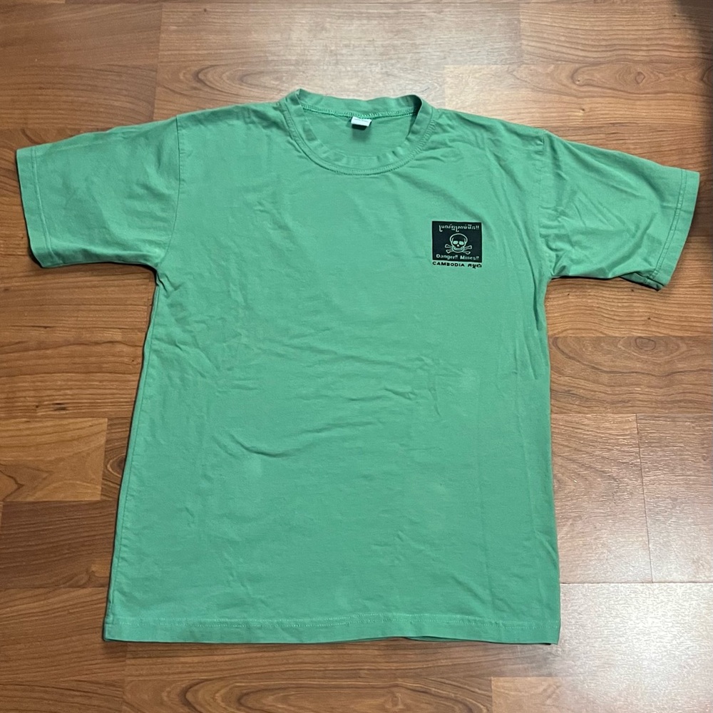 No Brand MENS green T - Shirt CAMBODIA DANGERS MINES